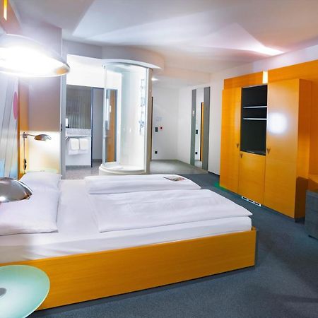 Hotel Berlin Ostbahnhof Екстериор снимка