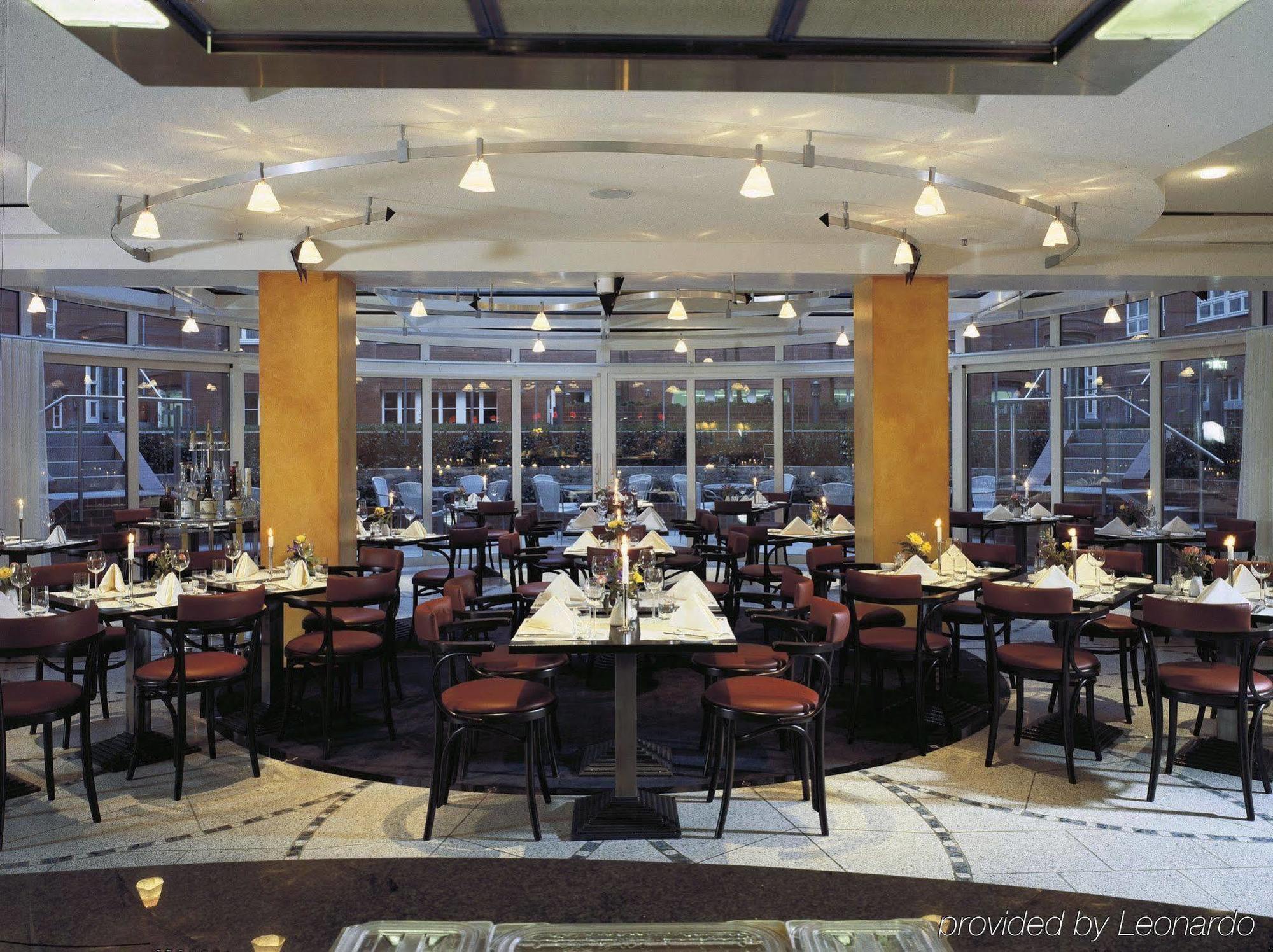 Hotel Berlin Ostbahnhof Ресторант снимка