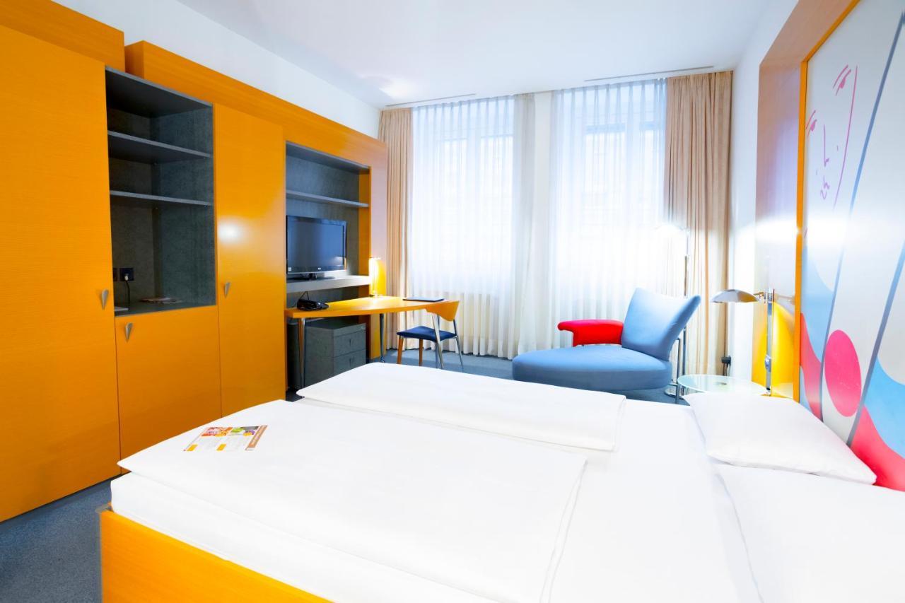 Hotel Berlin Ostbahnhof Екстериор снимка
