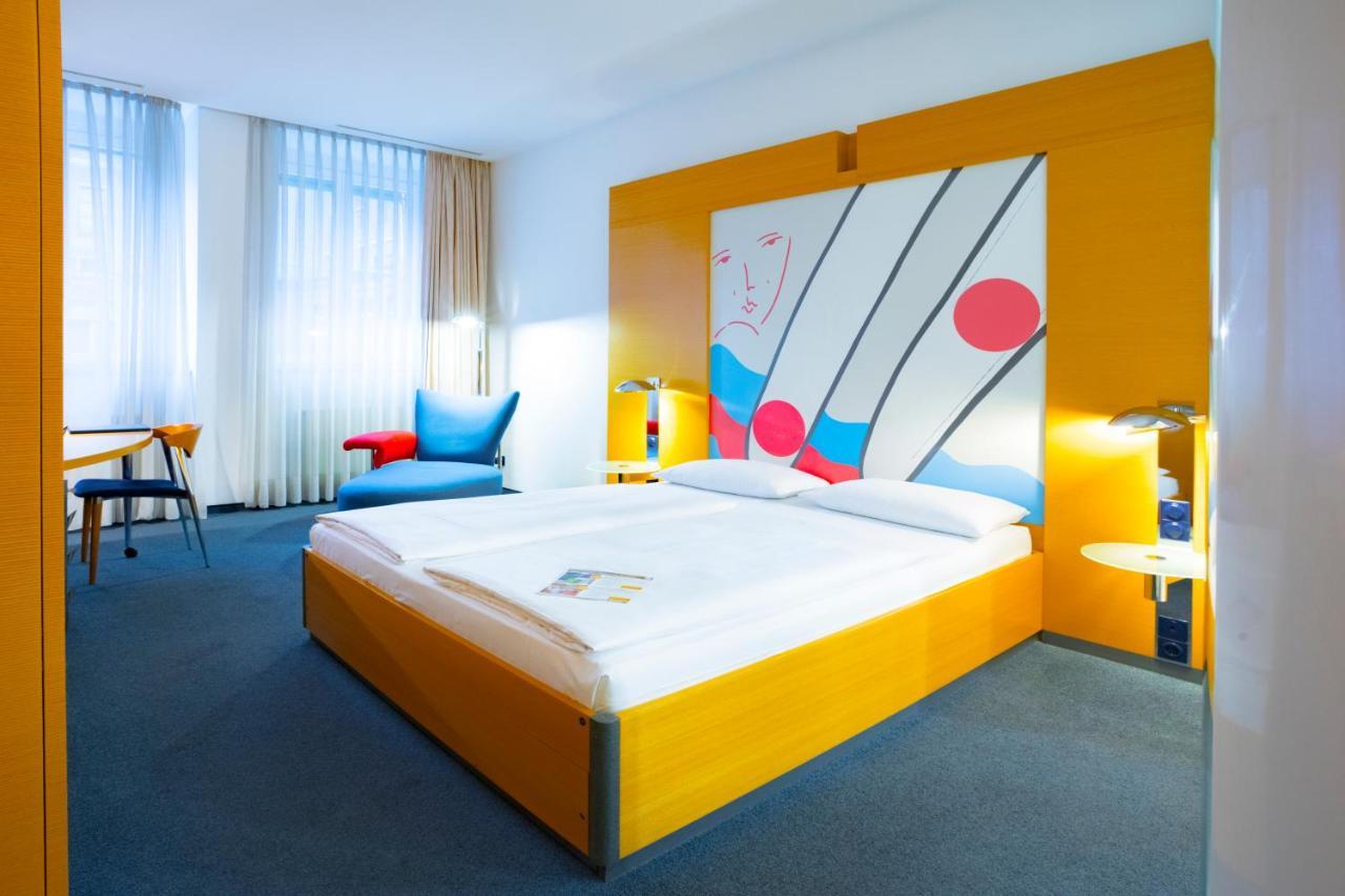 Hotel Berlin Ostbahnhof Екстериор снимка