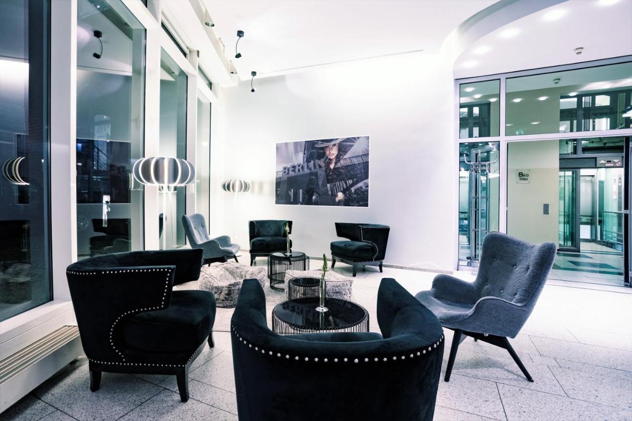 Hotel Berlin Ostbahnhof Екстериор снимка