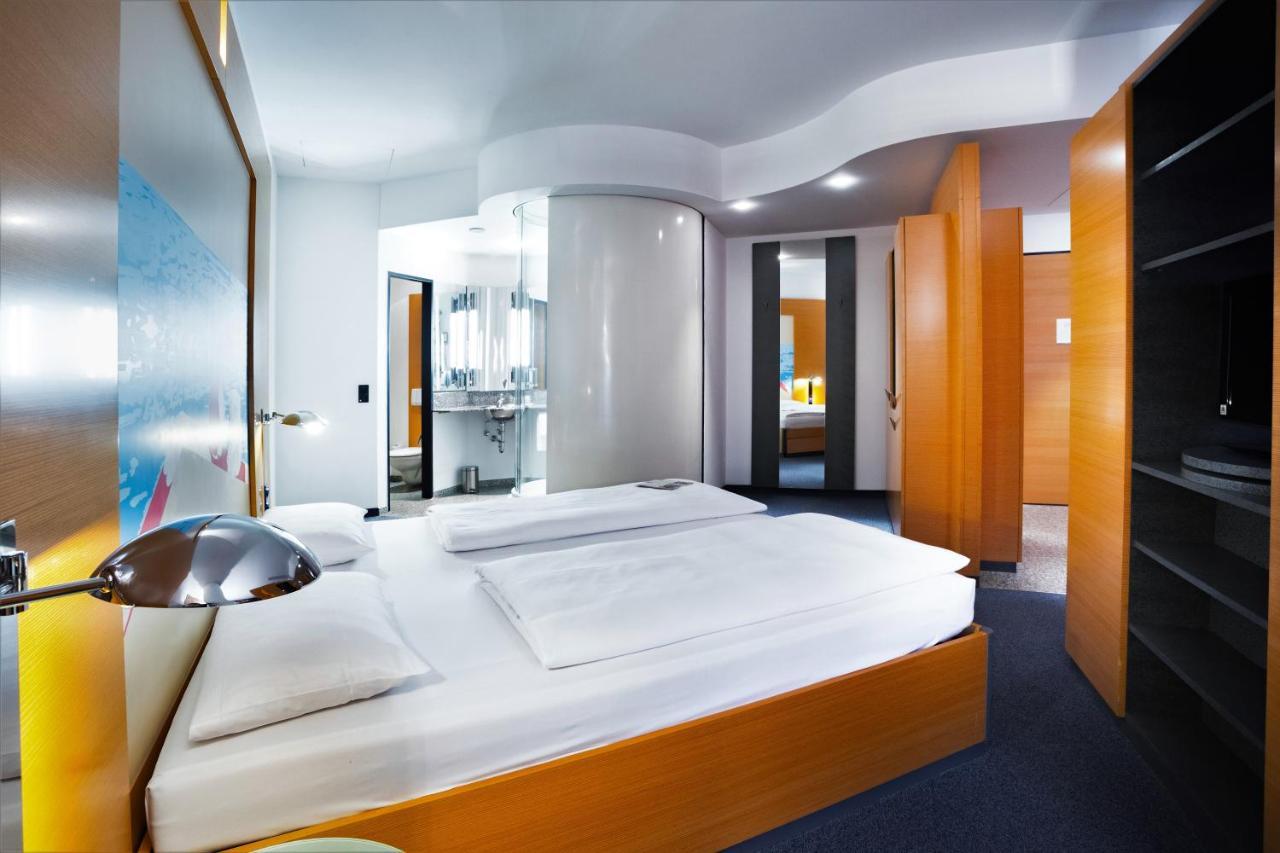 Hotel Berlin Ostbahnhof Екстериор снимка