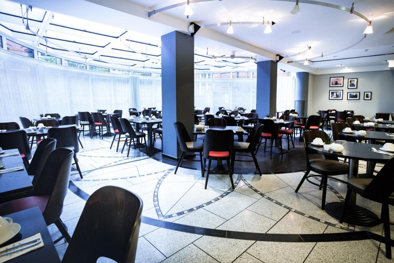 Hotel Berlin Ostbahnhof Екстериор снимка
