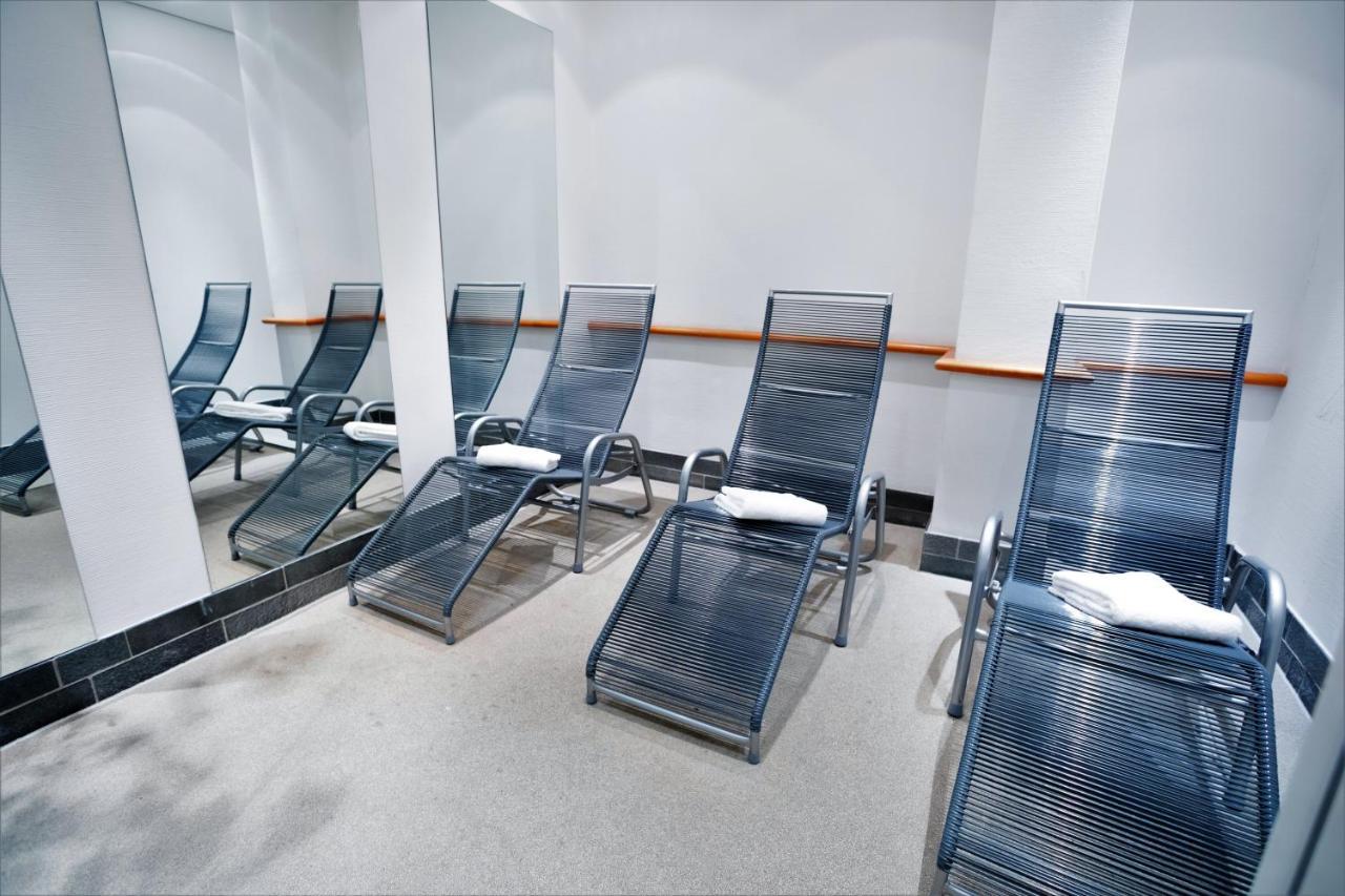Hotel Berlin Ostbahnhof Екстериор снимка