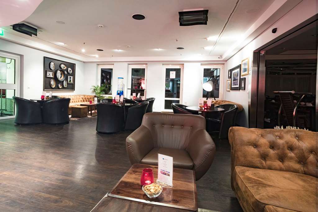 Hotel Berlin Ostbahnhof Ресторант снимка