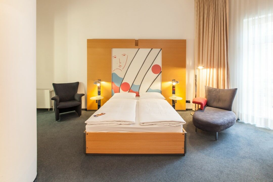Hotel Berlin Ostbahnhof Екстериор снимка